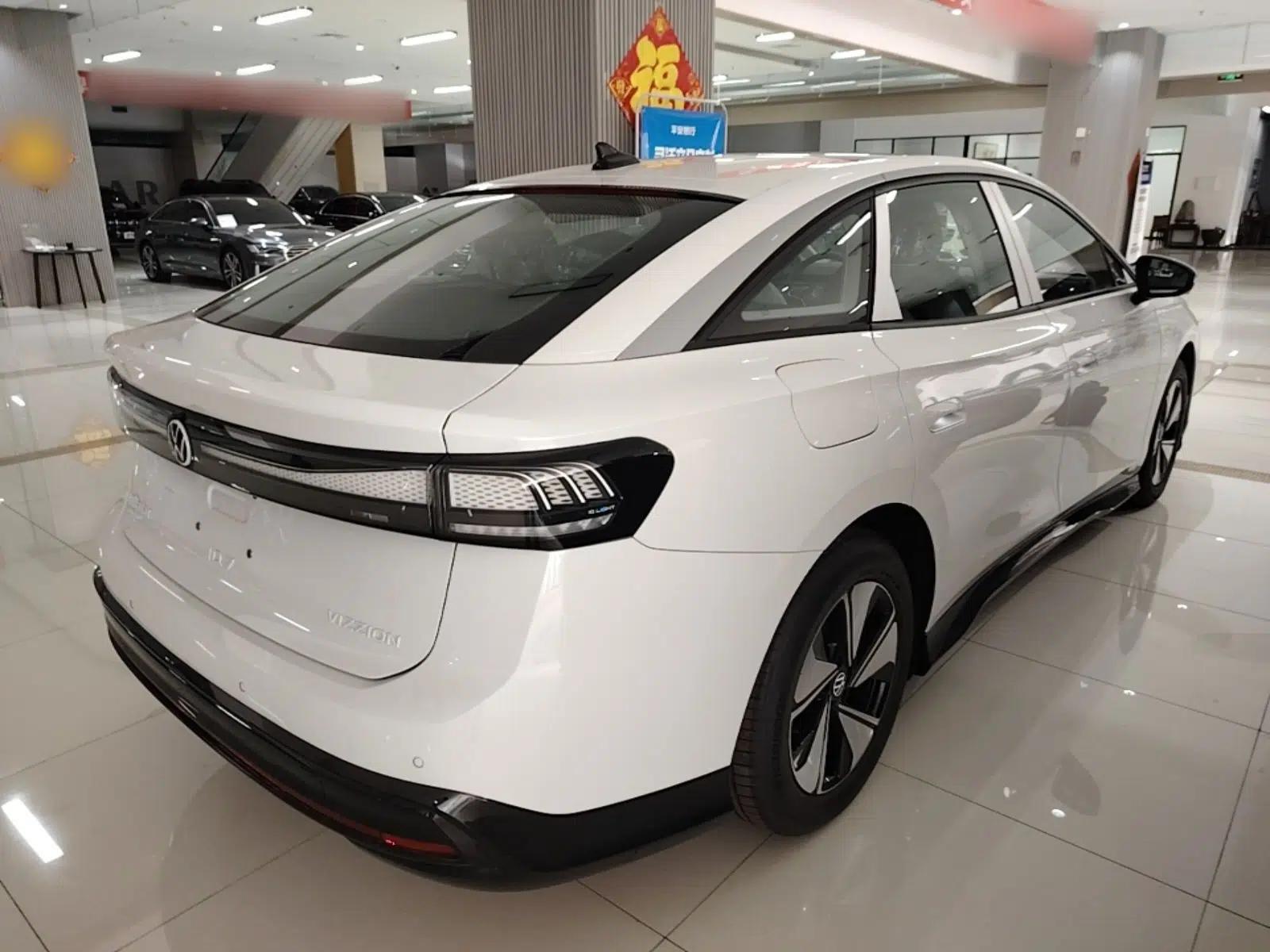 Volkswagen ID.7 VIZZION 2024 AIR model — миниатюра 6