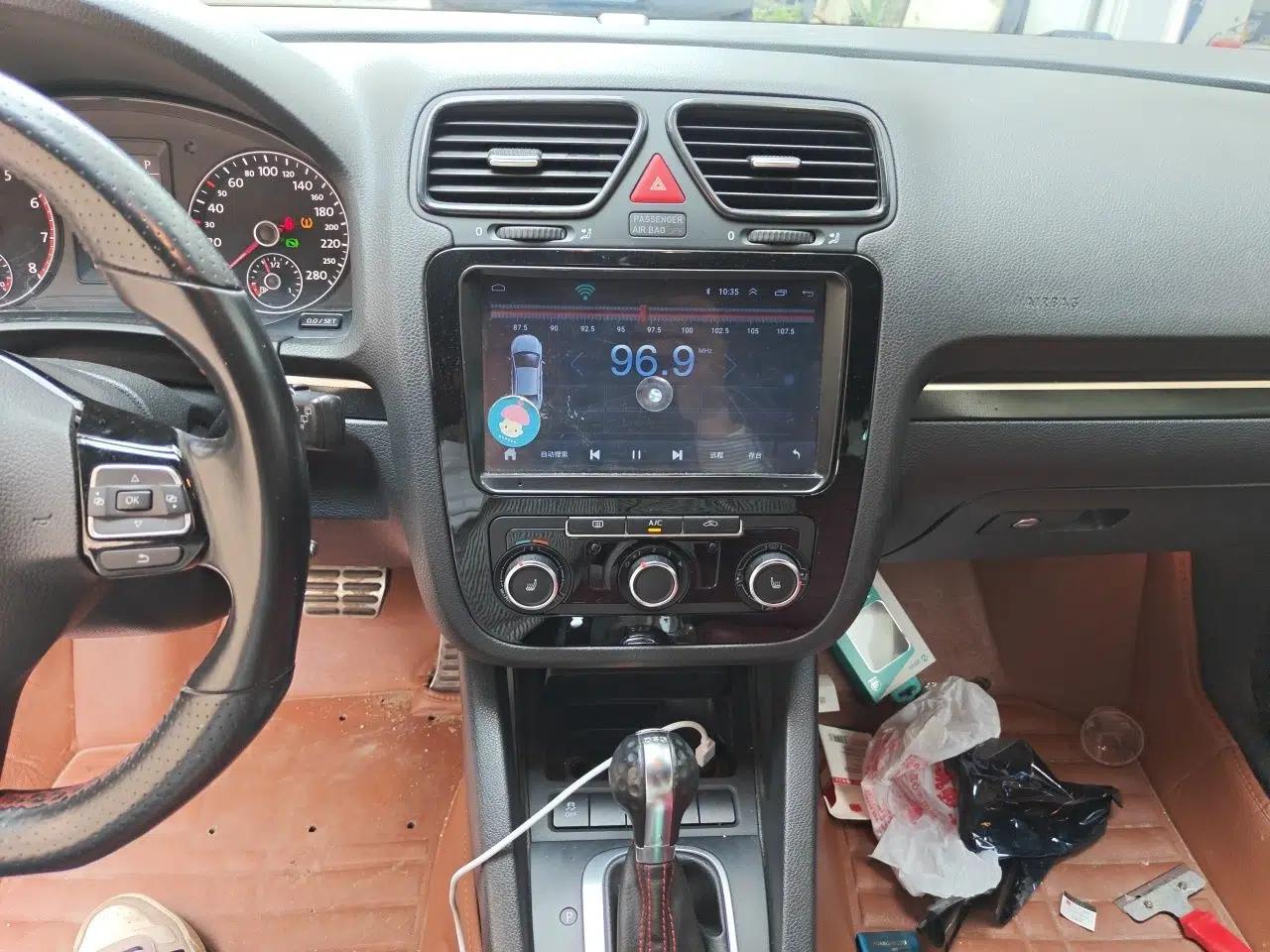 Volkswagen Scirocco 2009 1.4 TSI Trend Edition — миниатюра 14
