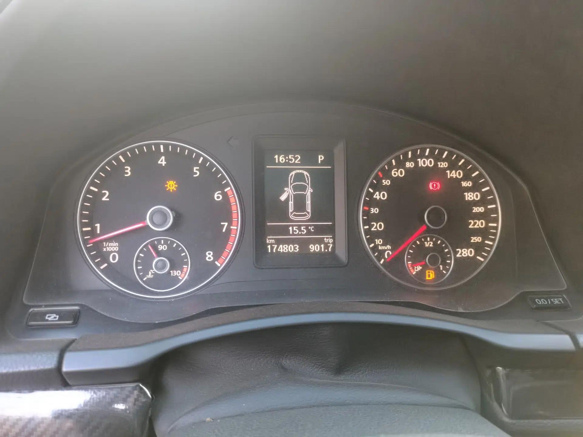 Volkswagen Scirocco 2011 1.4 TSI Comfort Edition — миниатюра 12
