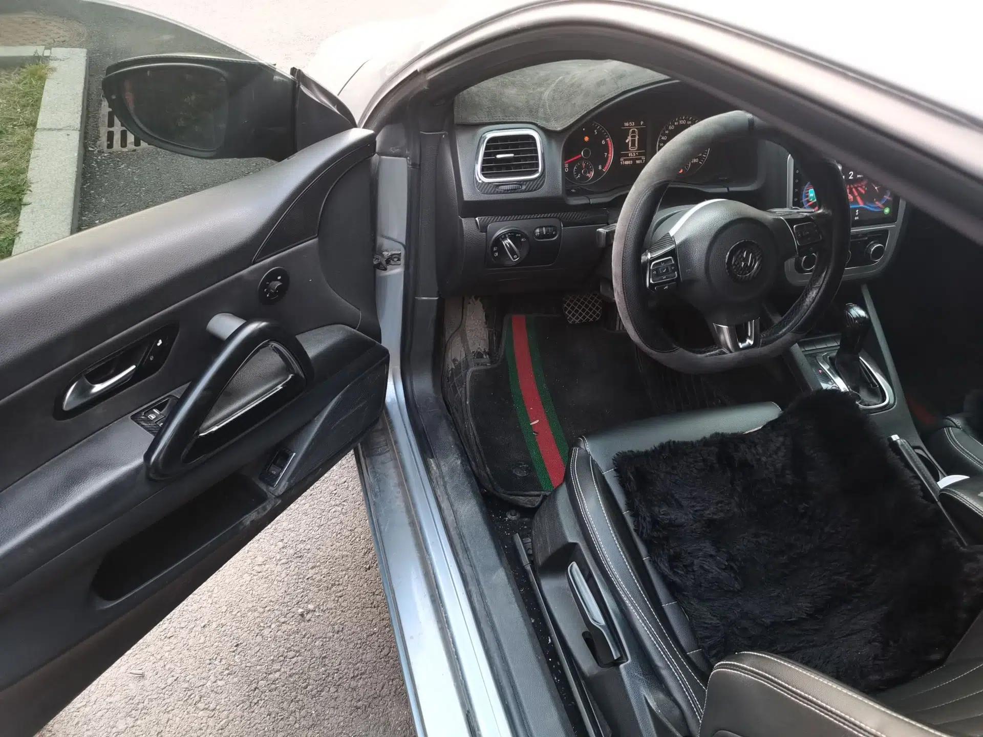 Volkswagen Scirocco 2011 1.4 TSI Comfort Edition — миниатюра 17