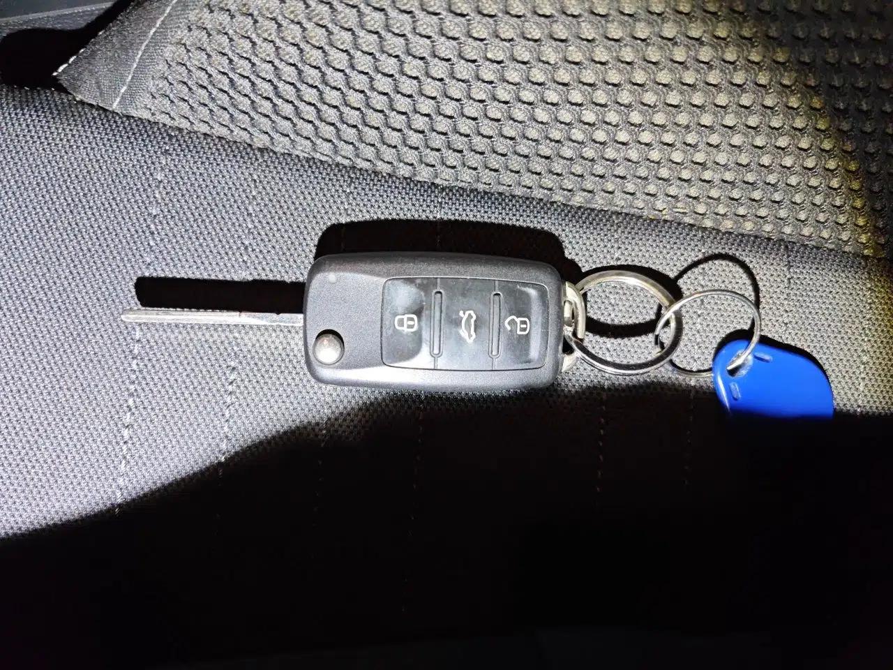 Volkswagen Scirocco 2011 1.4 TSI Single-Turbo Fashion Edition — миниатюра 9