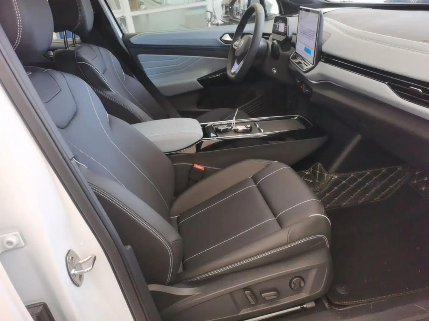 Volkswagen ID.4 X 2025 Smart Version Pure & Intelligent Enjoyment Edition — миниатюра 23