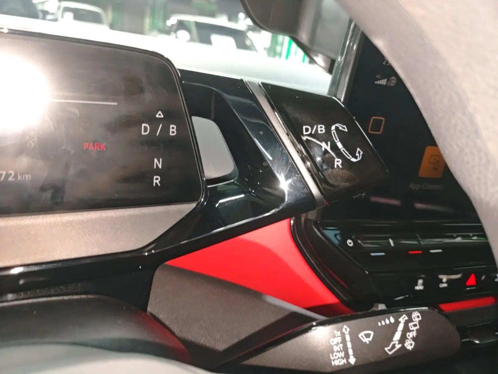 Volkswagen ID.4 X 2021 Pure+ Long-Range Edition — миниатюра 17