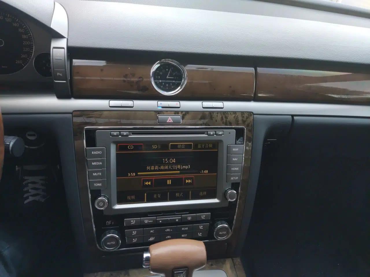 Volkswagen Phaeton 2011 3.6L V6 5-Seater Extended Business Edition — миниатюра 14