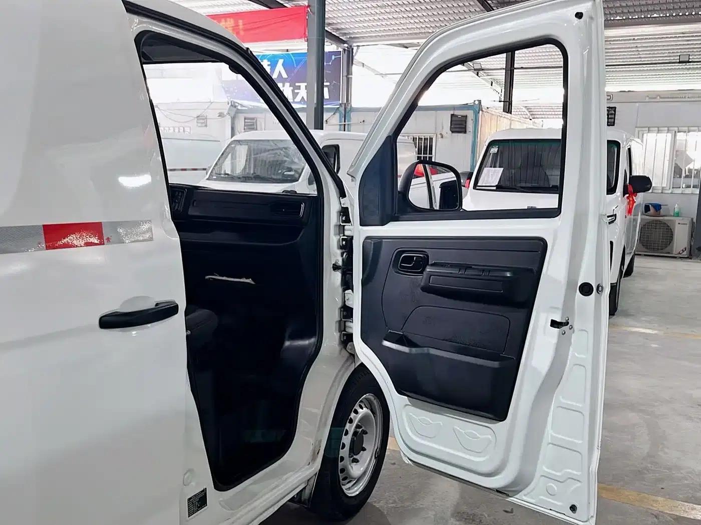Jiangtun E6 2024 Model, Guoxuan 40.55kWh Comfort Edition — миниатюра 7