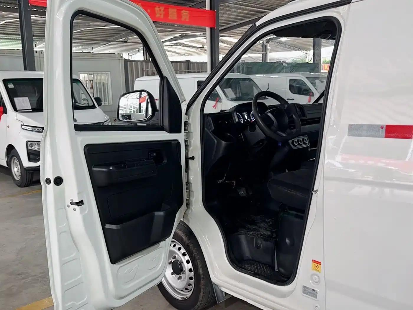 Jiangtun E6 2024 Model, Guoxuan 40.55kWh Comfort Edition — миниатюра 8