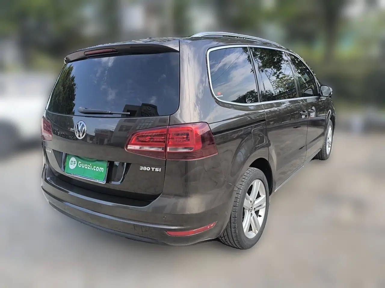 Volkswagen Sharan 2018 380TSI Comfort Edition 7-Seater — миниатюра 6