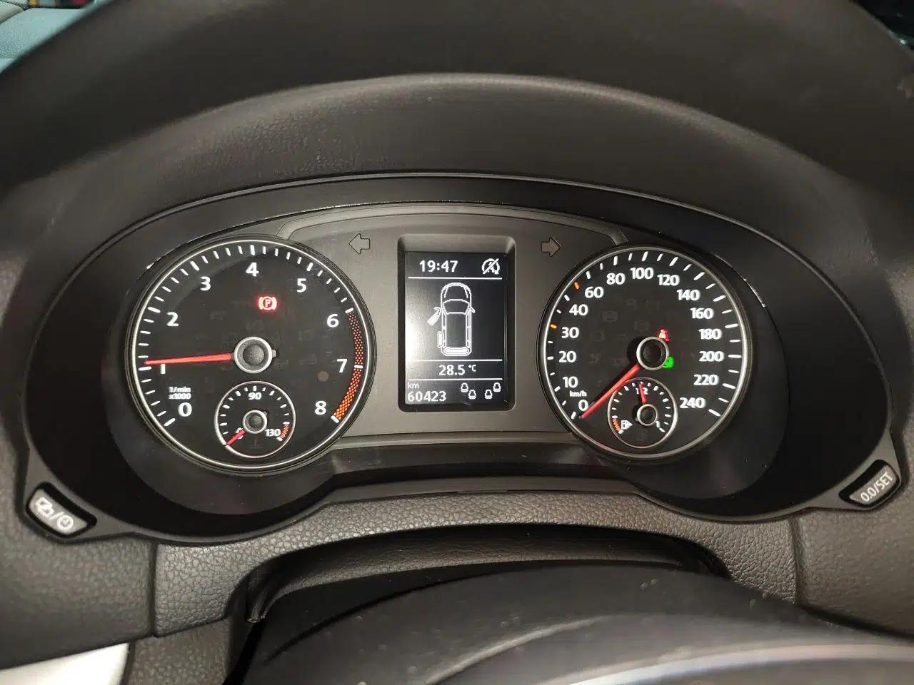 Volkswagen Sharan 2018 380TSI Comfort Edition 6-Seater — миниатюра 12