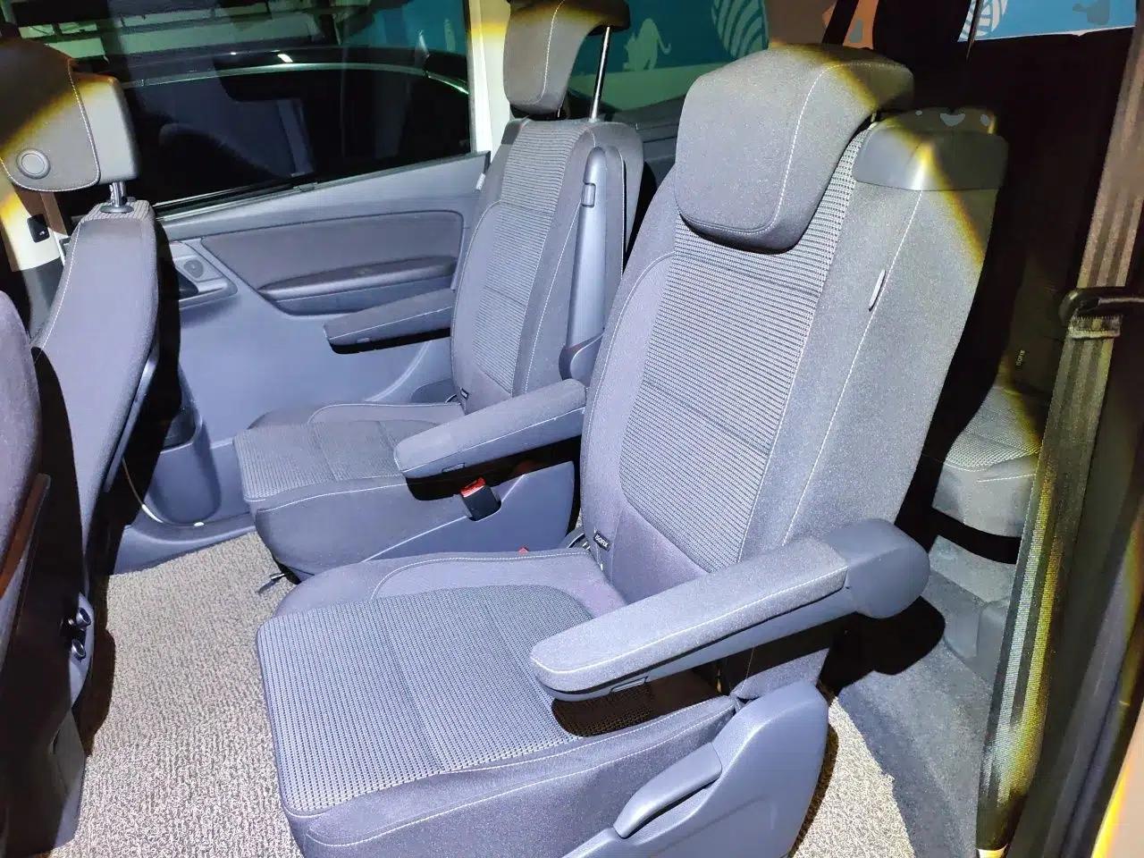 Volkswagen Sharan 2018 380TSI Comfort Edition 6-Seater — миниатюра 18