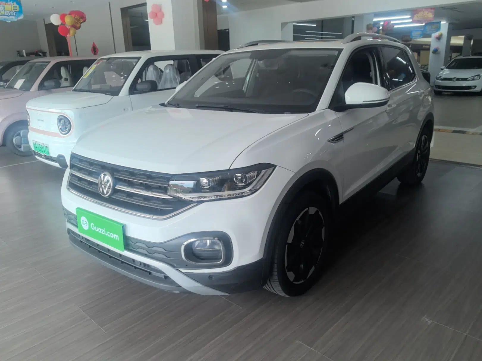 Volkswagen Tacqua 2023 200TSI DSG Joy-Connect Edition — миниатюра 1