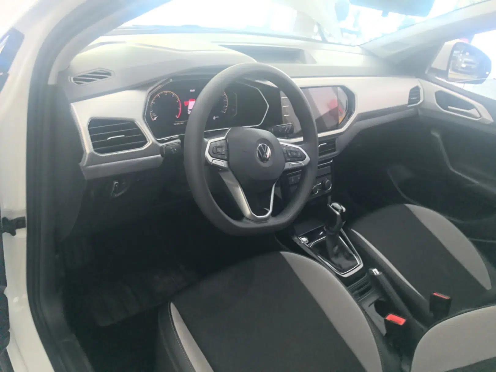 Volkswagen Tacqua 2023 200TSI DSG Joy-Connect Edition — миниатюра 13