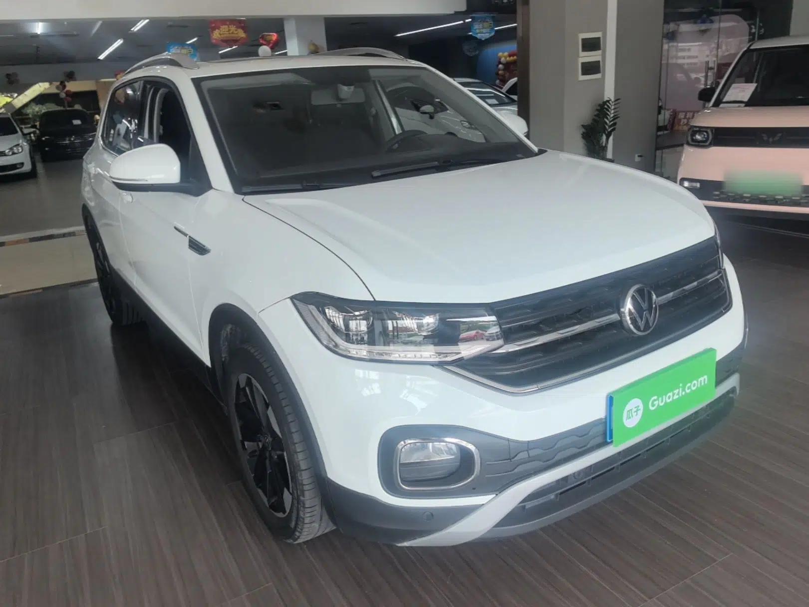 Volkswagen Tacqua 2023 200TSI DSG Joy-Connect Edition — миниатюра 3