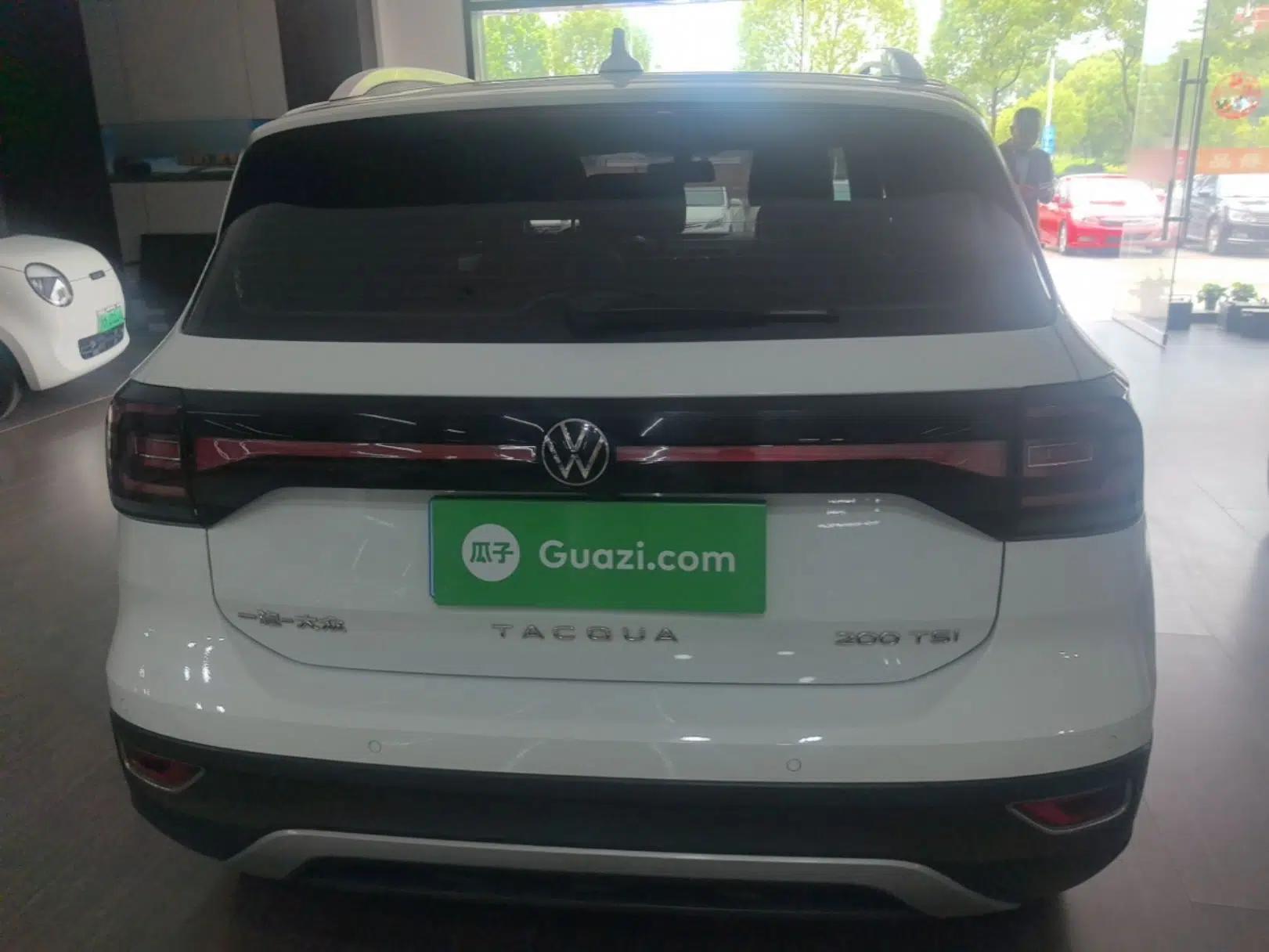 Volkswagen Tacqua 2023 200TSI DSG Joy-Connect Edition — миниатюра 5