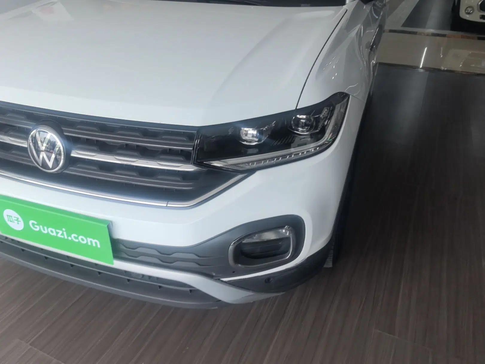 Volkswagen Tacqua 2023 200TSI DSG Joy-Connect Edition — миниатюра 9