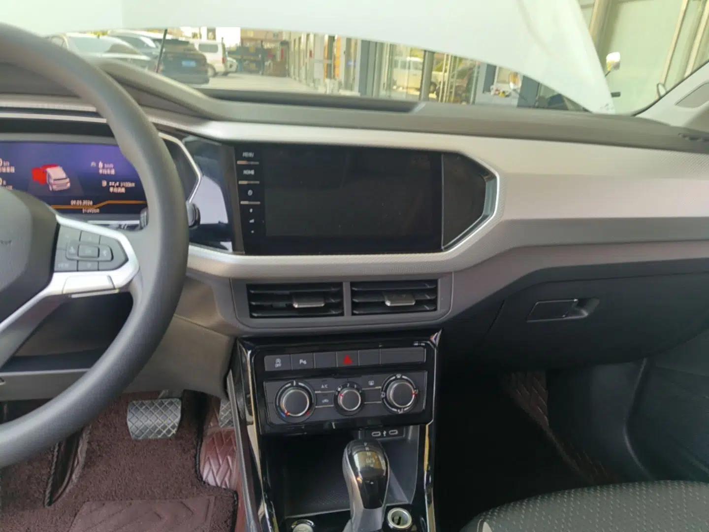 Volkswagen Tacqua 2021 1.5L Automatic Yue Zhi Lian Edition — миниатюра 16