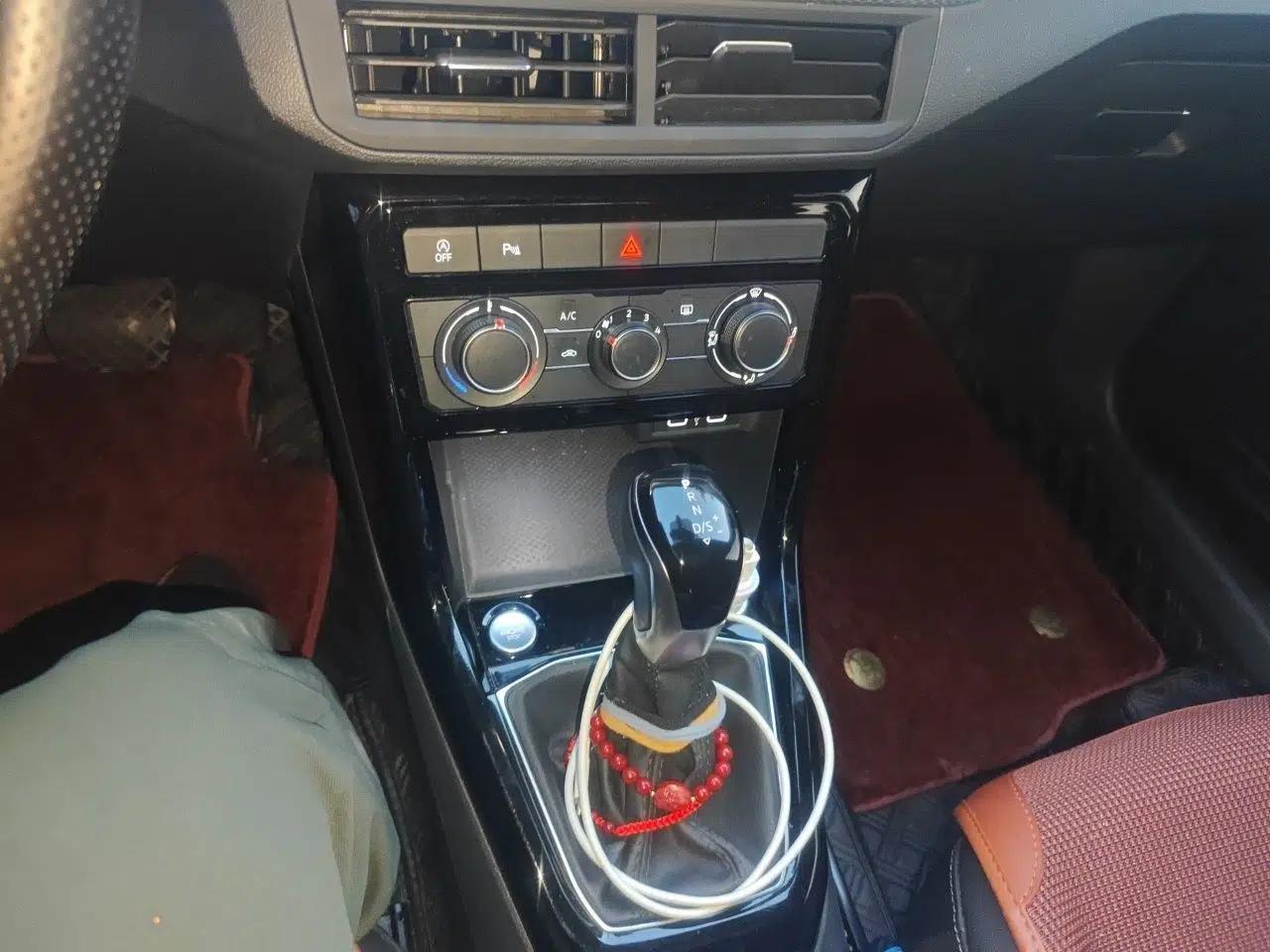 Volkswagen Tacqua 2021 1.5L Automatic Yue Zhi Lian Edition — миниатюра 13