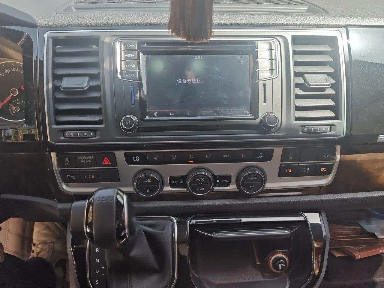 Volkswagen Multivan 2018 2.0 TSI 4x4 Prestige Edition 7-Seater — миниатюра 14