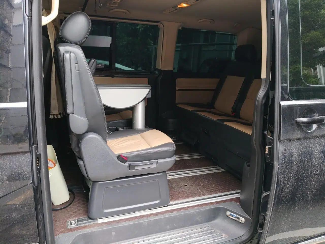 Volkswagen Multivan 2012 2.0 TSI Four-Wheel Drive Deluxe Edition — миниатюра 18