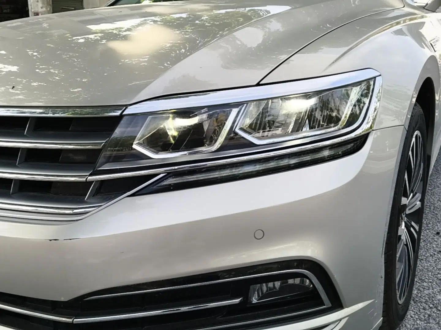 Volkswagen Phideon 2018 Revised Version 380TSI Two-Wheel Drive Business Edition — миниатюра 9