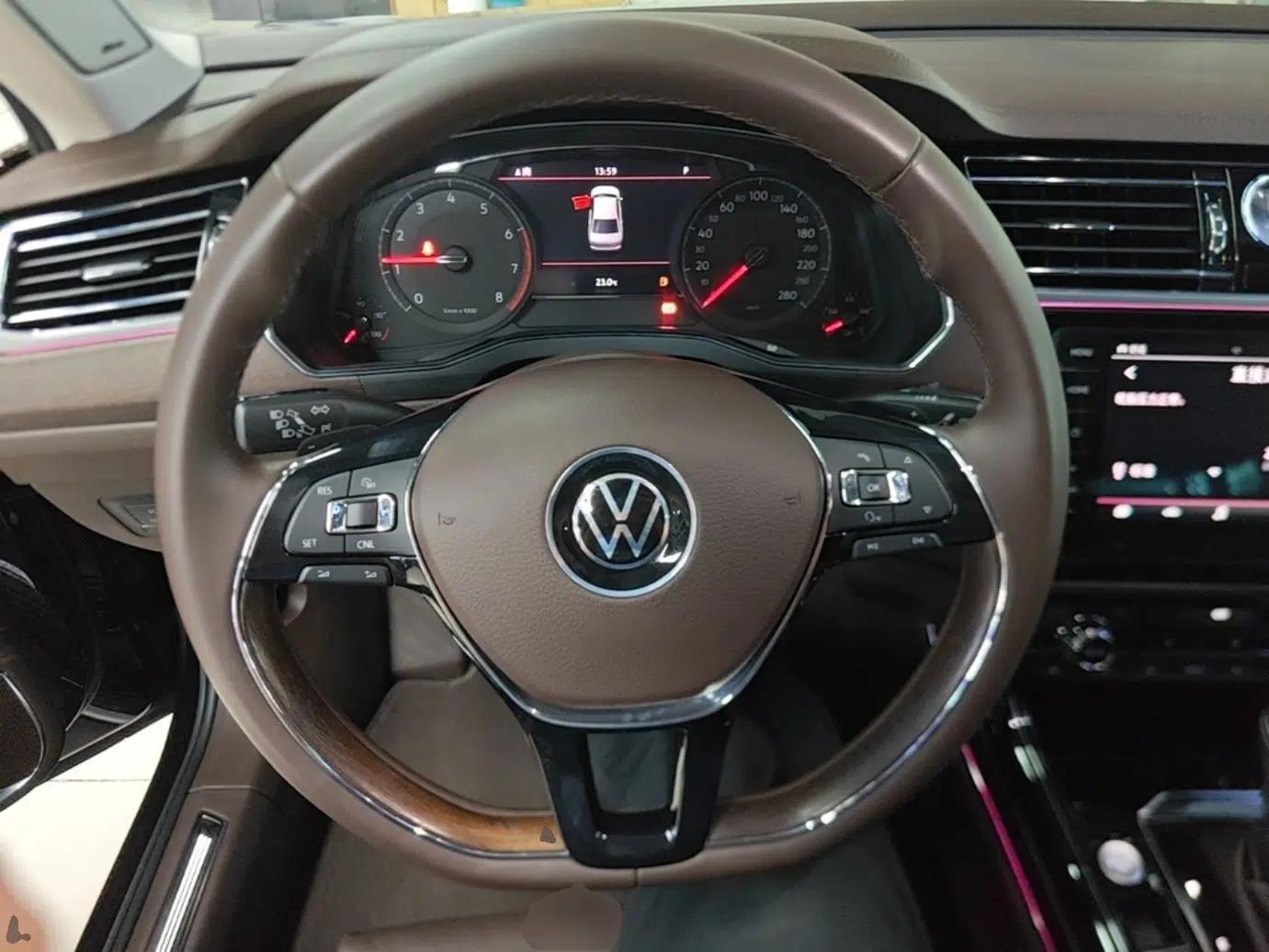Volkswagen Phideon 2021 380TSI Prestige Edition — миниатюра 14