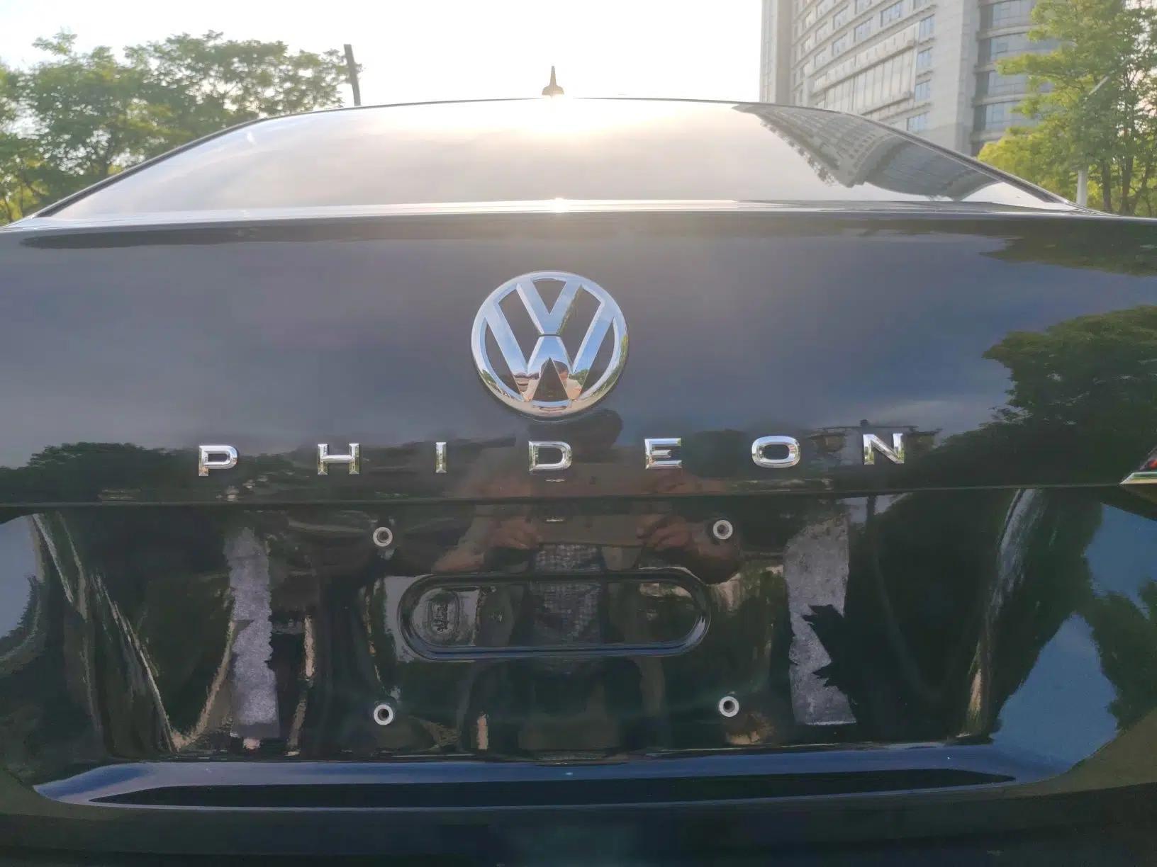 Volkswagen Phideon 2018 Revised Version 380TSI Two-Wheel Drive Business Edition — миниатюра 12