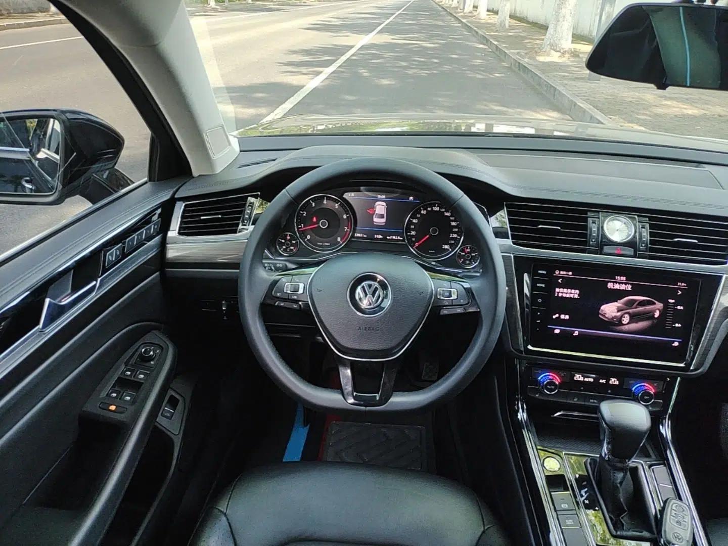 Volkswagen Phideon 2018 Revised Version 380TSI Two-Wheel Drive Business Edition — миниатюра 14