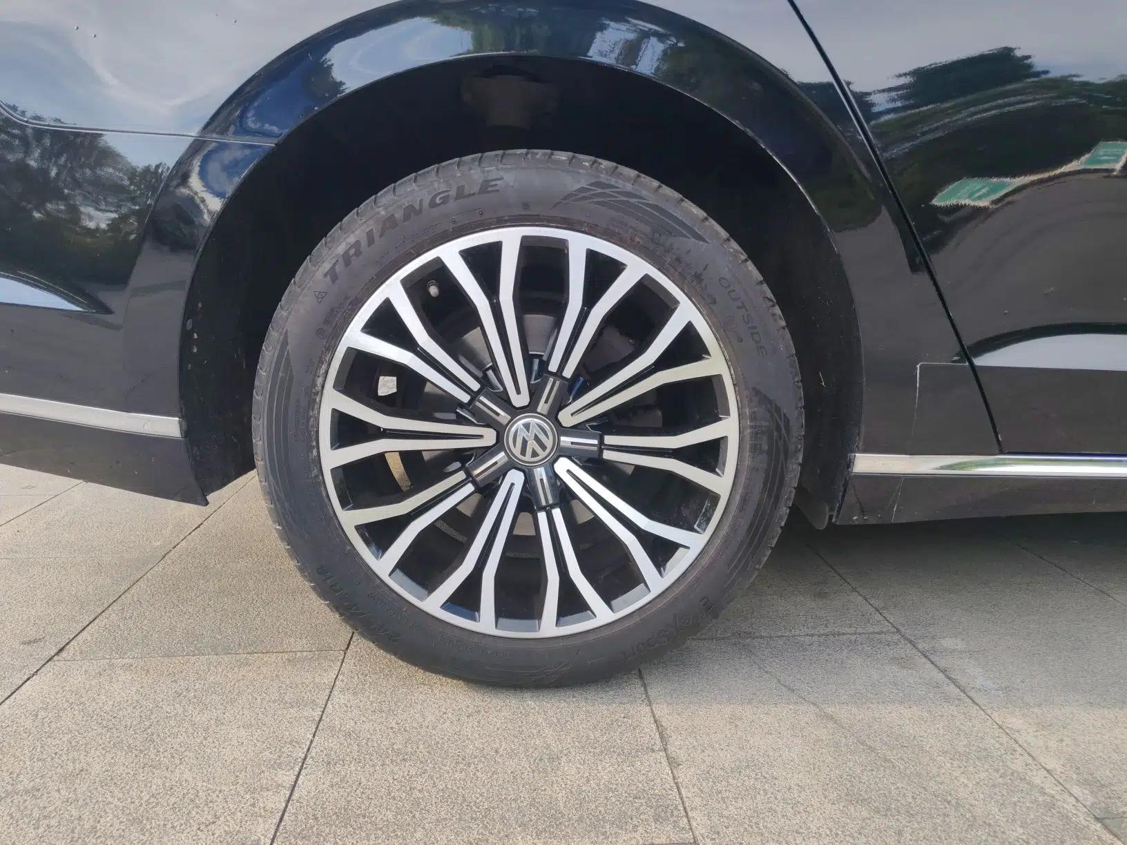Volkswagen Phideon 2018 Revised Version 380TSI Two-Wheel Drive Business Edition — миниатюра 10
