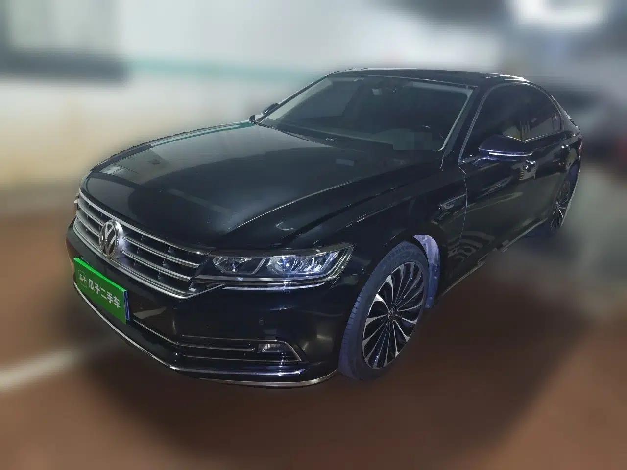 Volkswagen Phideon 2018 Revised Version 380TSI Two-Wheel Drive Business Edition — миниатюра 1