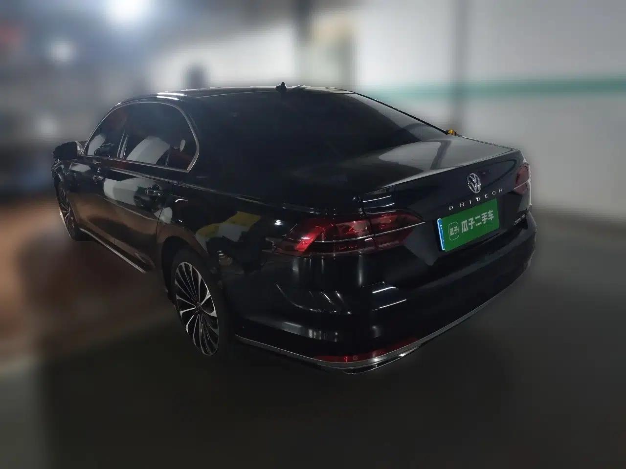Volkswagen Phideon 2018 Revised Version 380TSI Two-Wheel Drive Business Edition — миниатюра 4