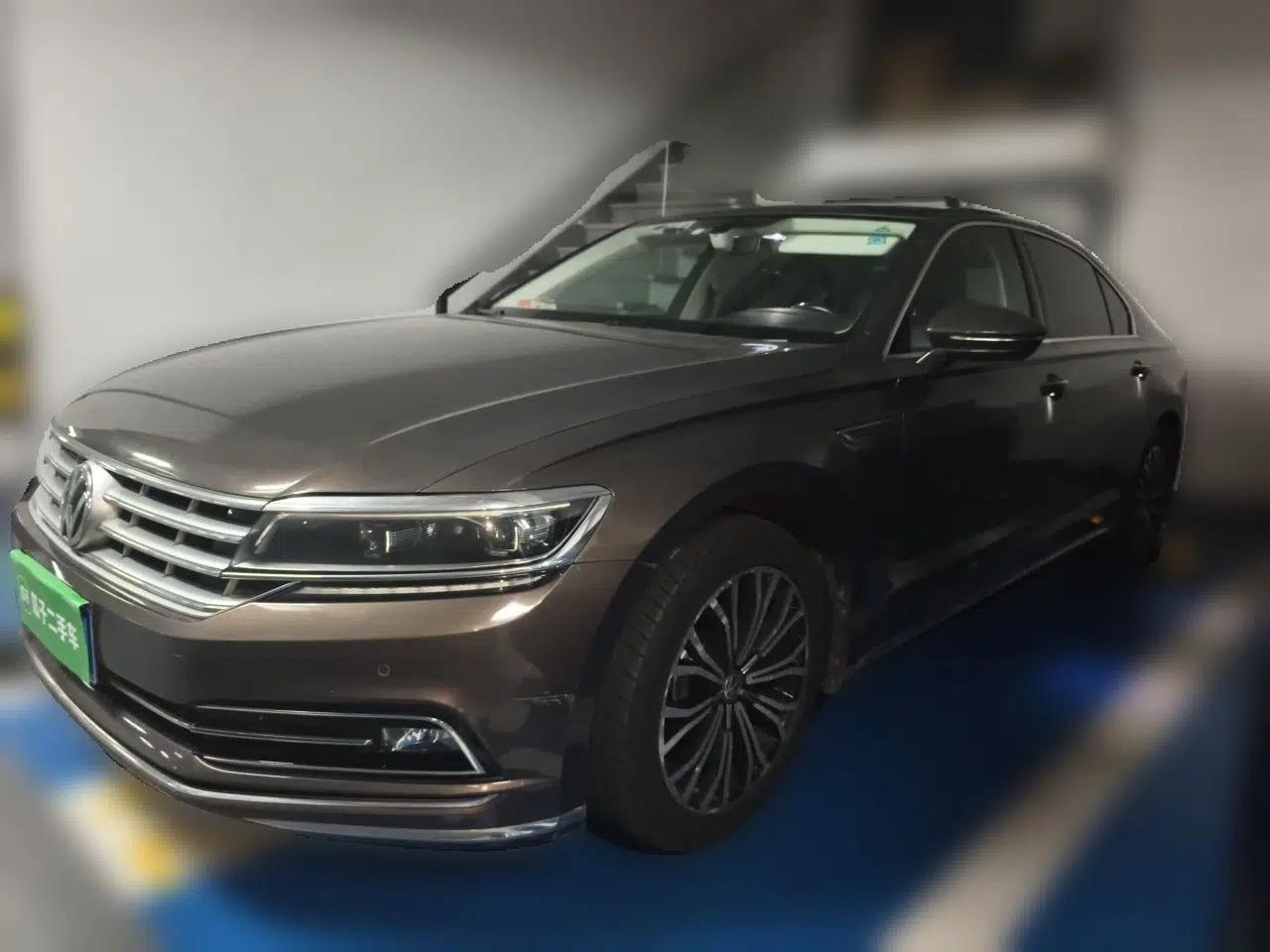 Volkswagen Phideon 2018 Revised Version 380TSI Two-Wheel Drive Business Edition — миниатюра 1