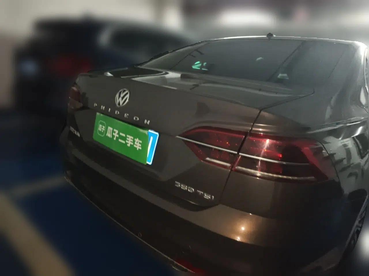 Volkswagen Phideon 2018 Revised Version 380TSI Two-Wheel Drive Business Edition — миниатюра 5