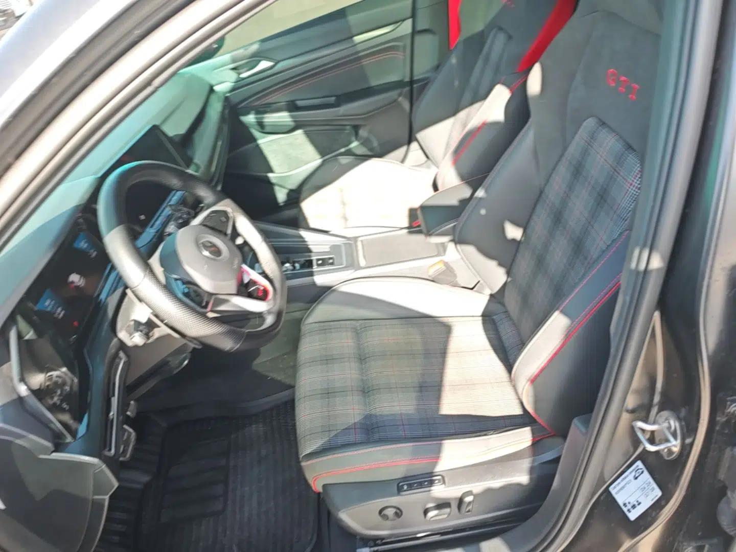 Volkswagen Golf GTI 2021 Facelift 380TSI DSG GTI — миниатюра 18