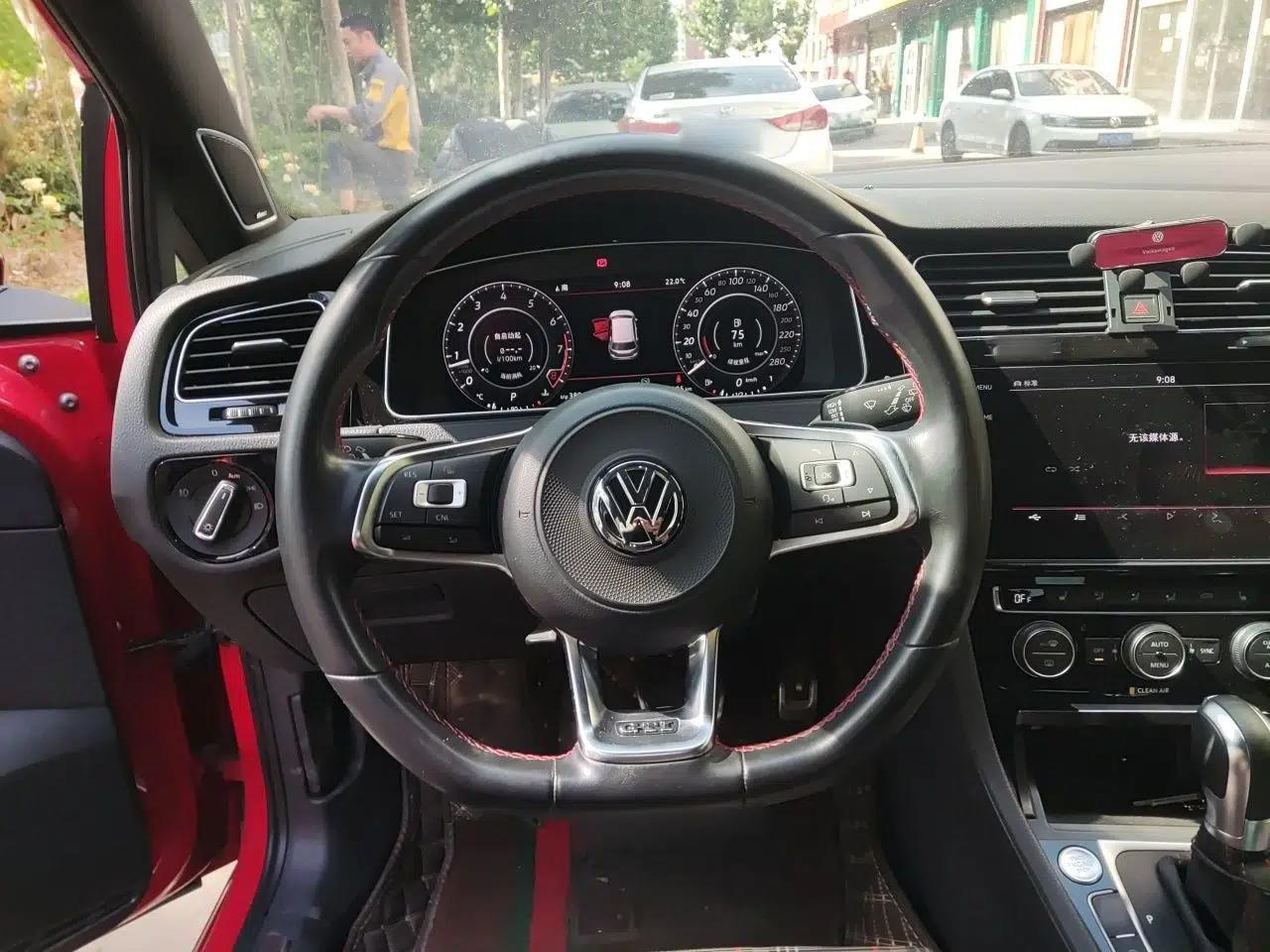 Volkswagen Golf GTI 2019 2.0 TSI GTI China V Standard — миниатюра 11