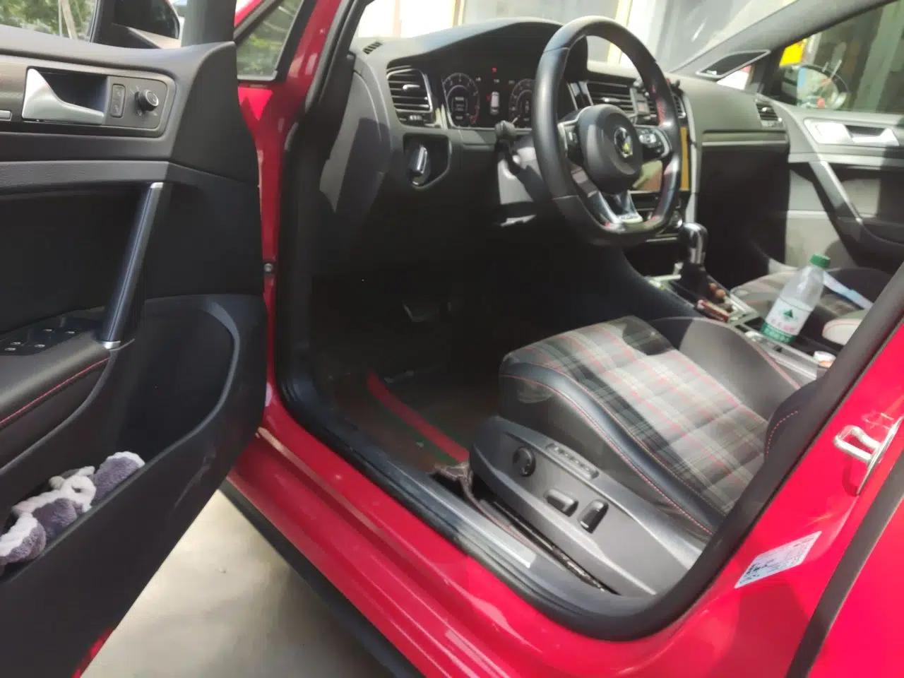 Volkswagen Golf GTI 2019 2.0 TSI GTI China V Standard — миниатюра 17