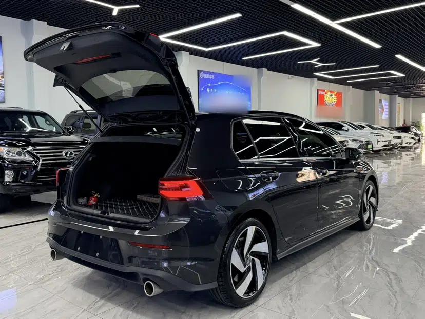 Volkswagen Golf GTI 2023 380TSI DSG GTI — миниатюра 6