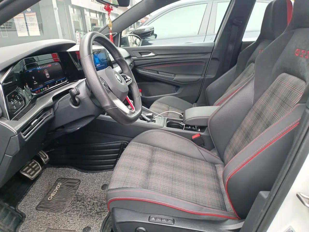 Volkswagen Golf GTI 2021 380TSI DSG GTI — миниатюра 16