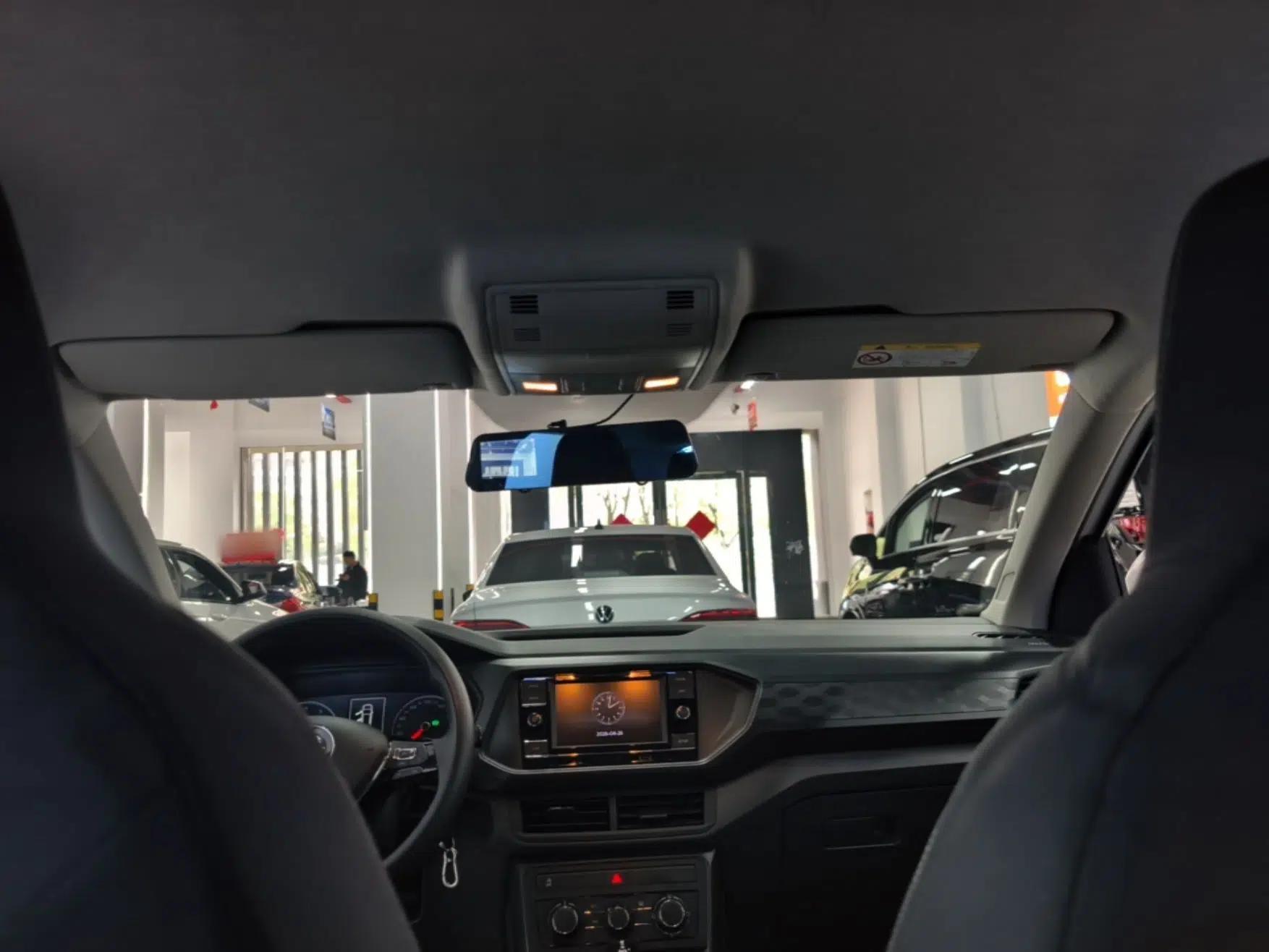 Volkswagen T-Cross 2020 1.5L Automatic Fashion Edition — миниатюра 21