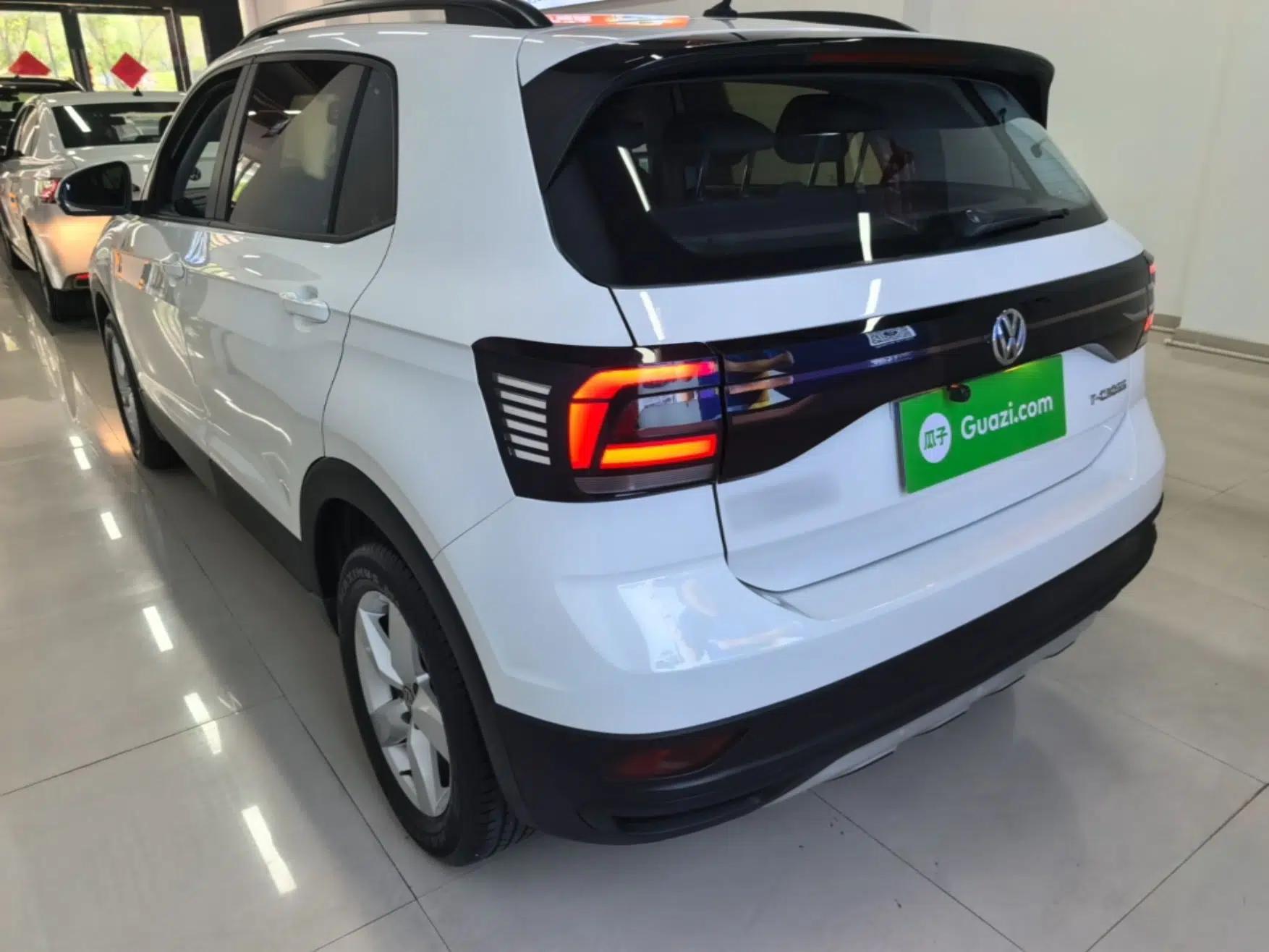 Volkswagen T-Cross 2020 1.5L Automatic Fashion Edition — миниатюра 4