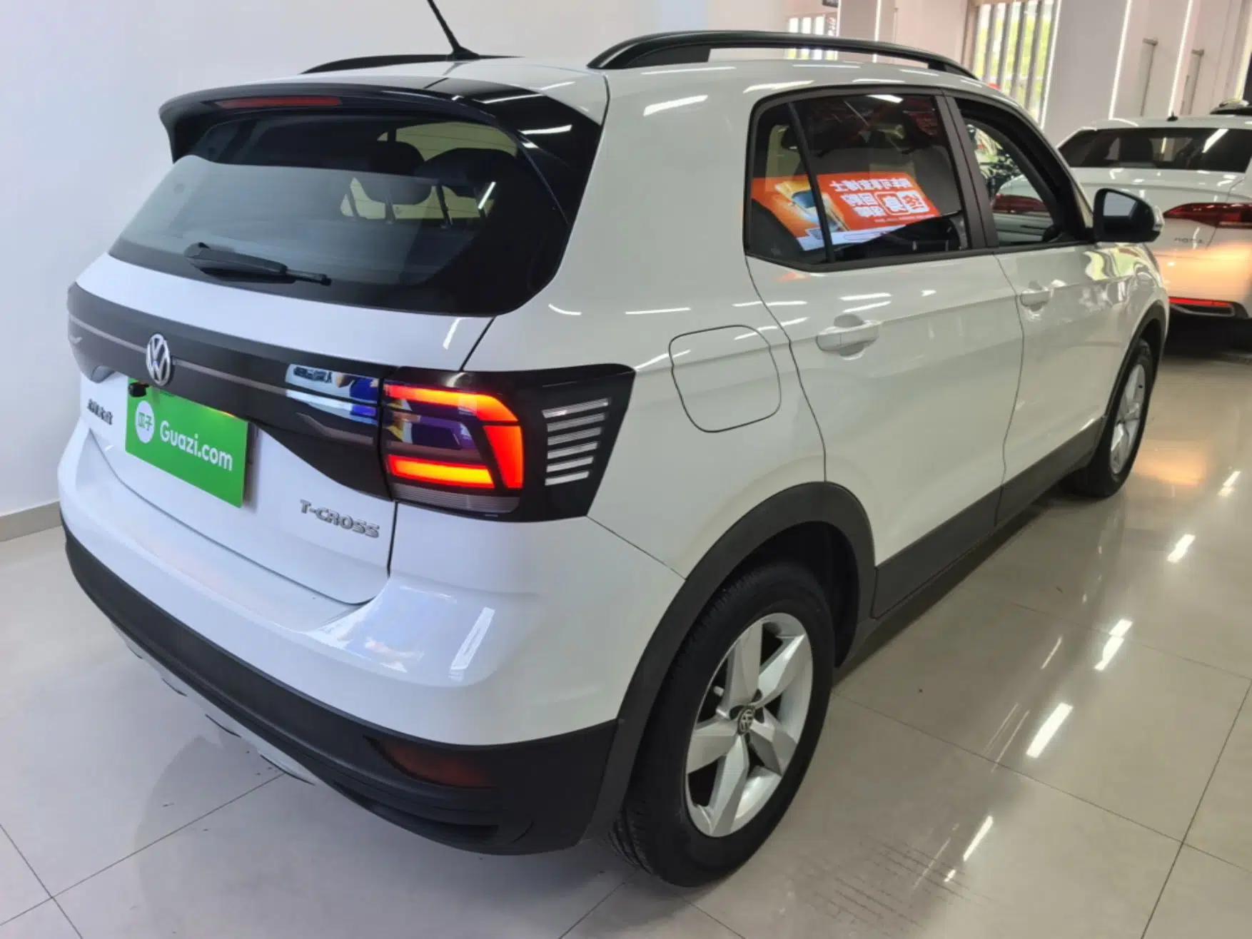 Volkswagen T-Cross 2020 1.5L Automatic Fashion Edition — миниатюра 6