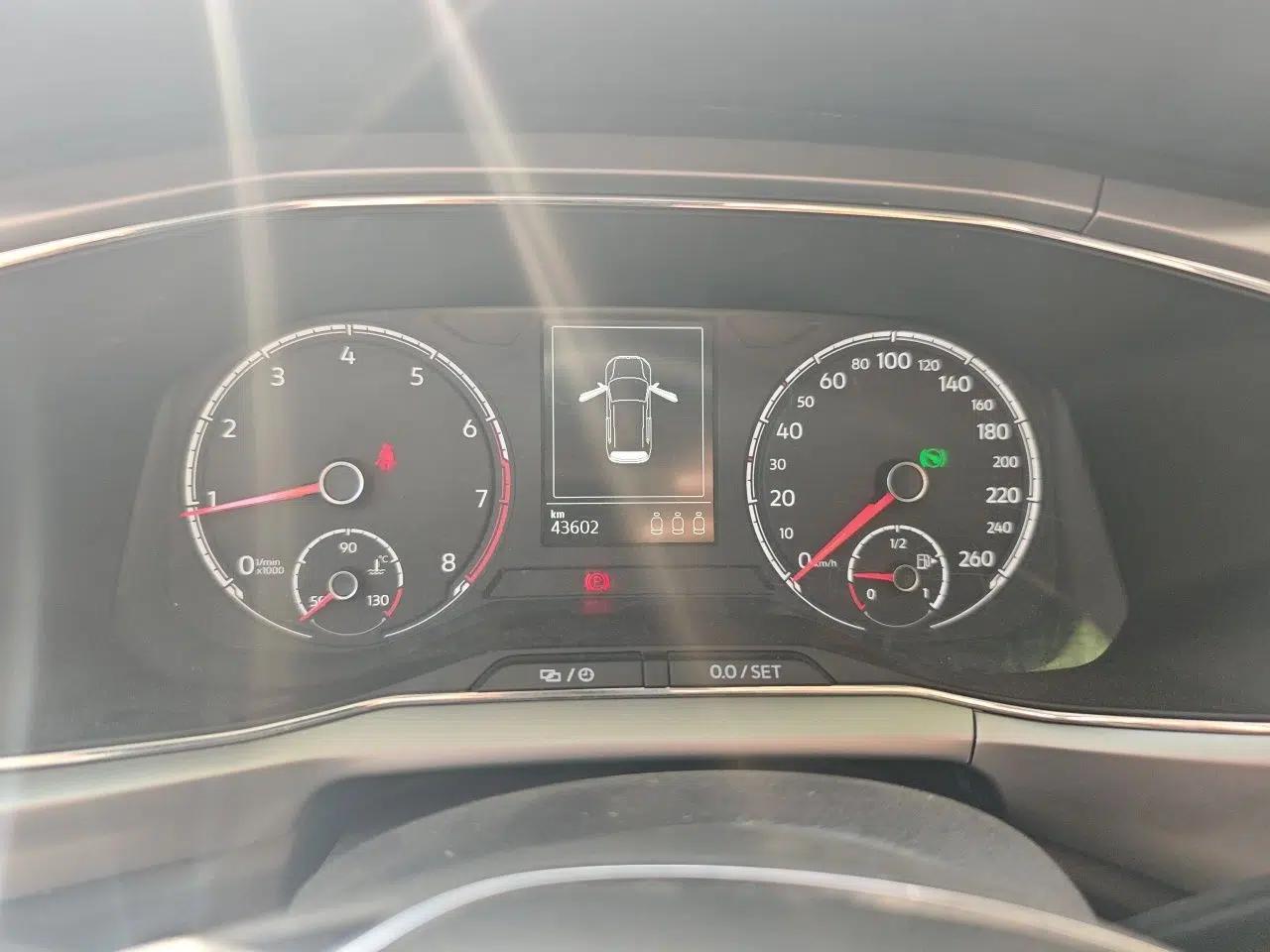 Volkswagen T-Cross 2021 1.5L Automatic Comfort Edition — миниатюра 12
