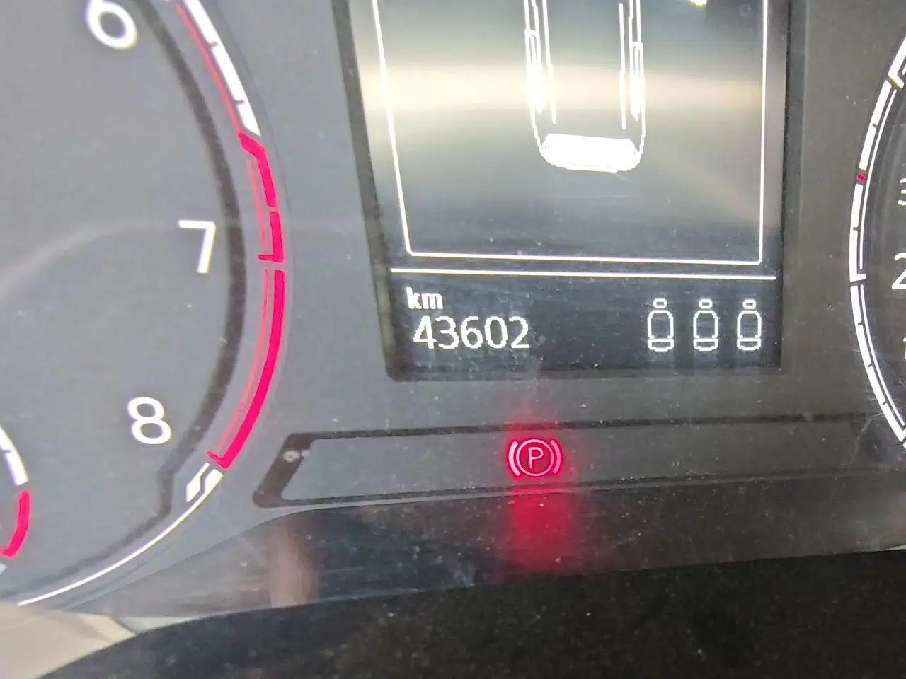 Volkswagen T-Cross 2021 1.5L Automatic Comfort Edition — миниатюра 13