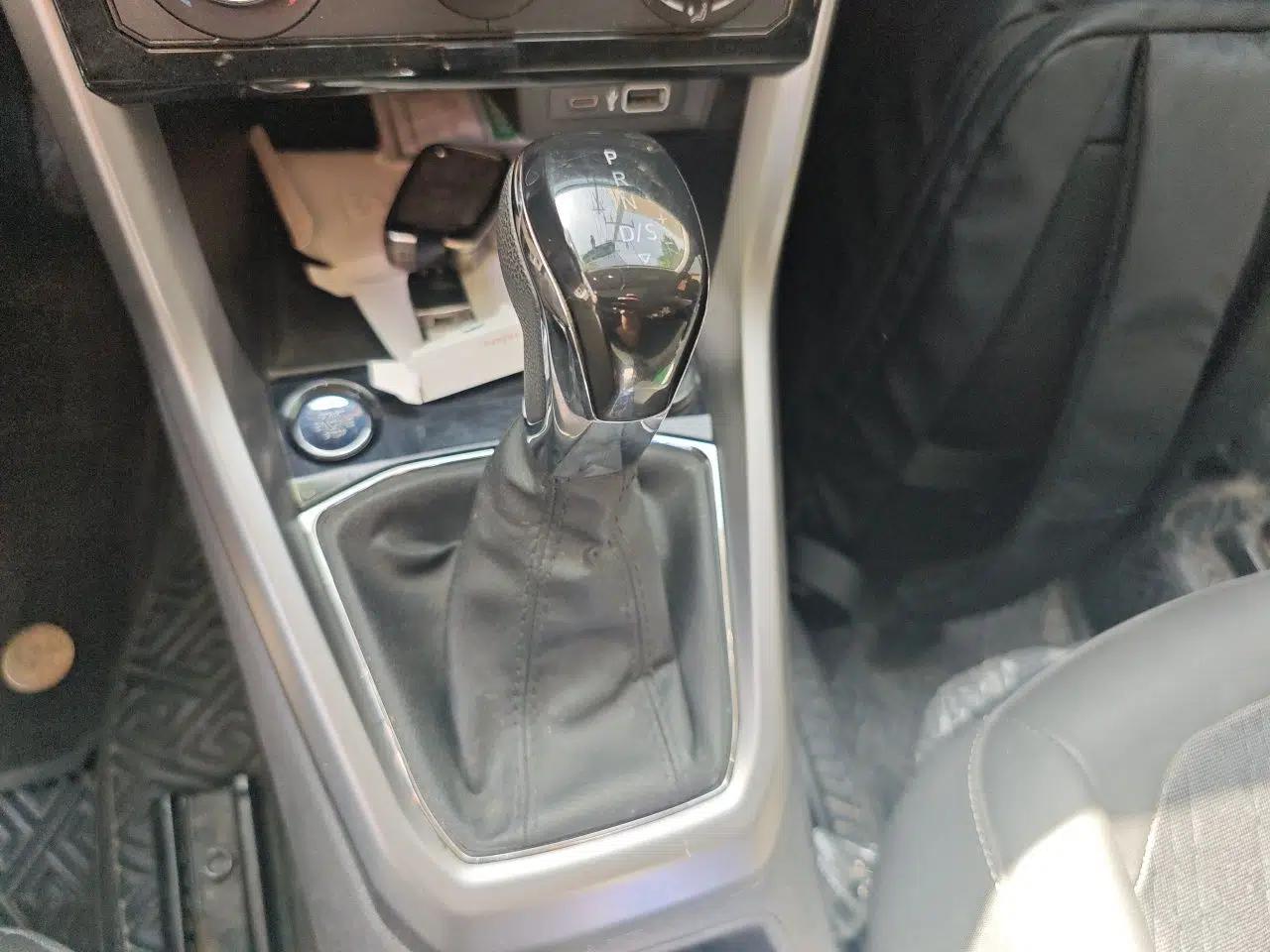 Volkswagen T-Cross 2021 1.5L Automatic Comfort Edition — миниатюра 15
