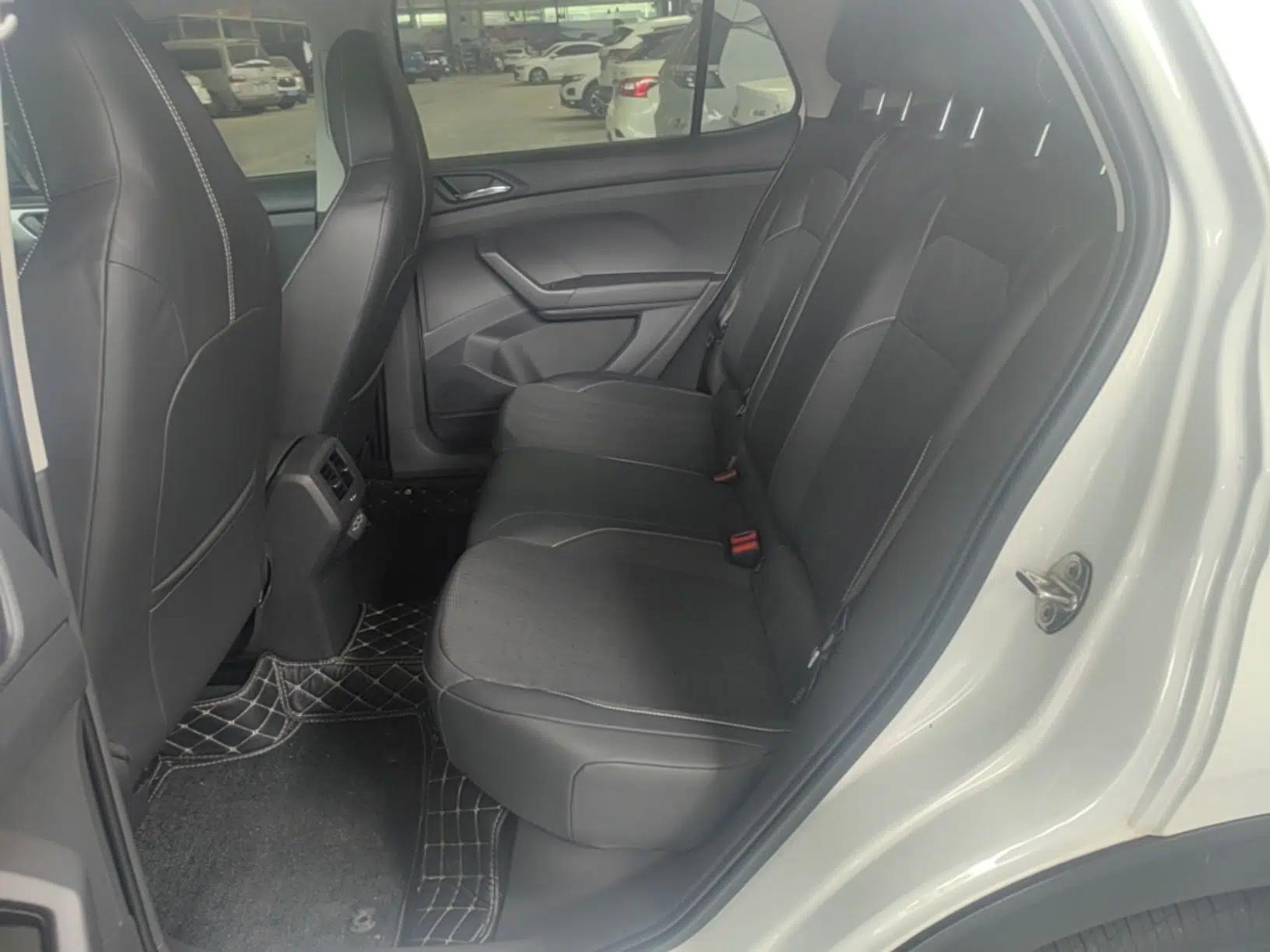 Volkswagen T-Cross 2019 1.5L Automatic Comfort Edition — миниатюра 20