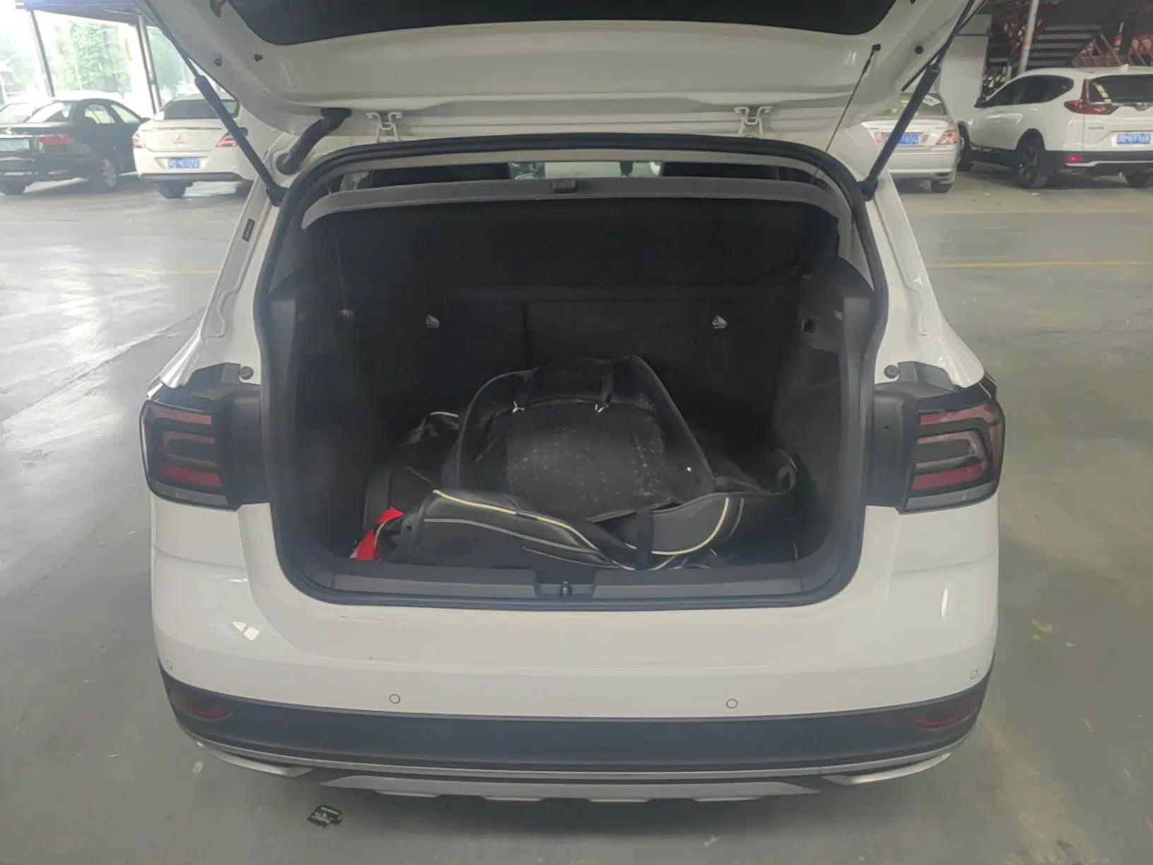 Volkswagen T-Cross 2019 1.5L Automatic Comfort Edition — миниатюра 22