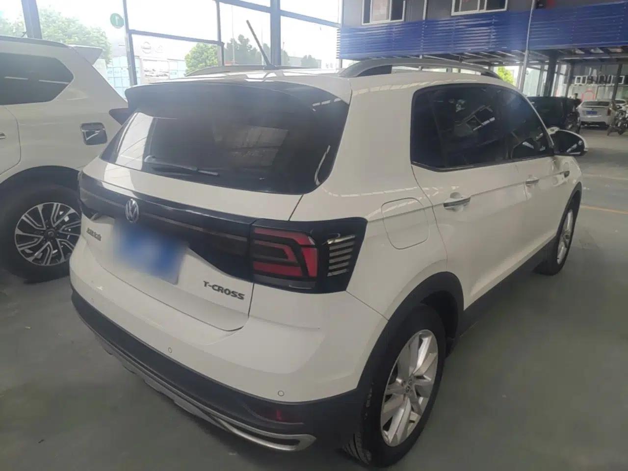 Volkswagen T-Cross 2019 1.5L Automatic Comfort Edition — миниатюра 6