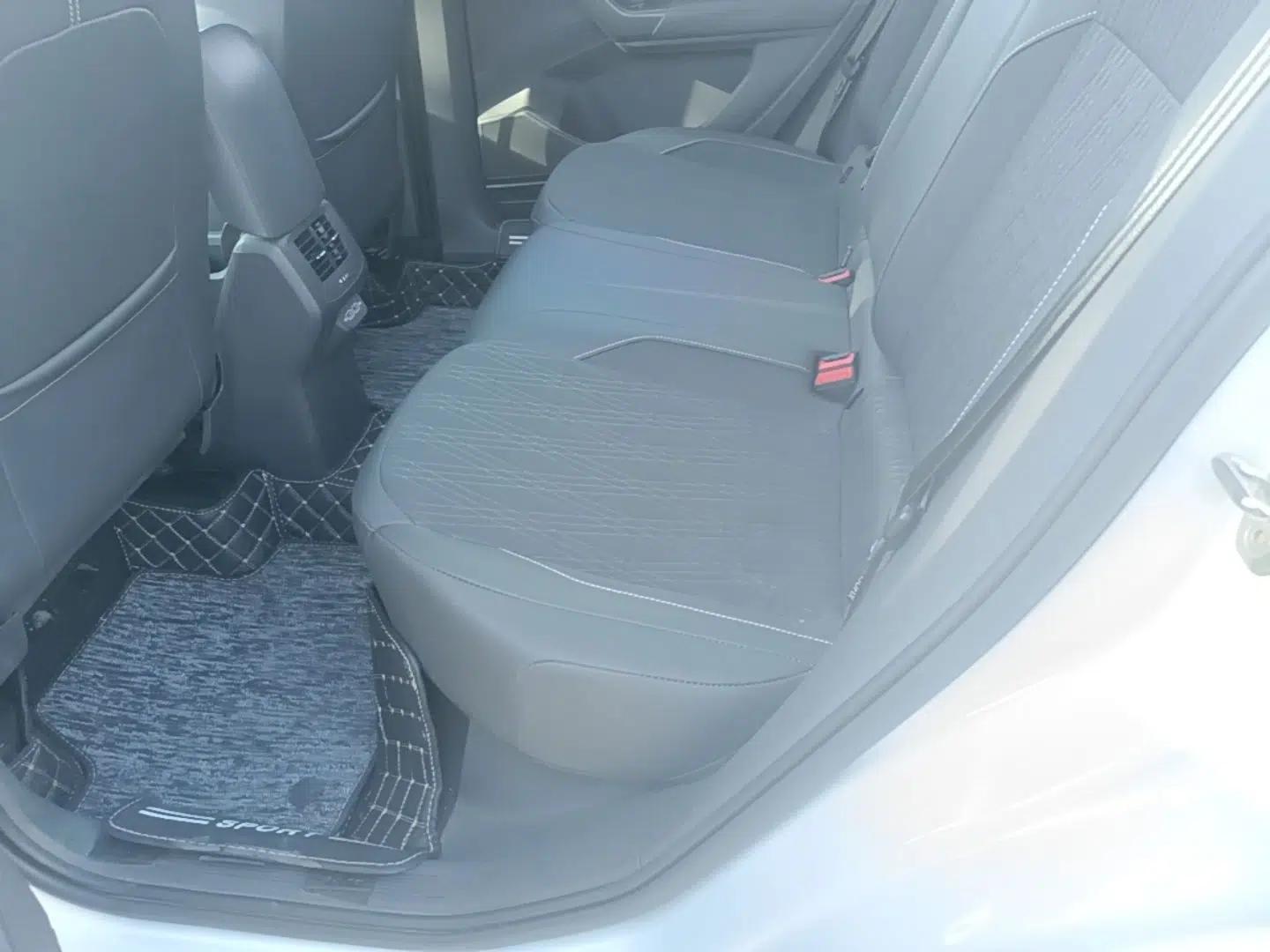 Volkswagen T-Cross 2019 1.5L Automatic Comfort Edition — миниатюра 20