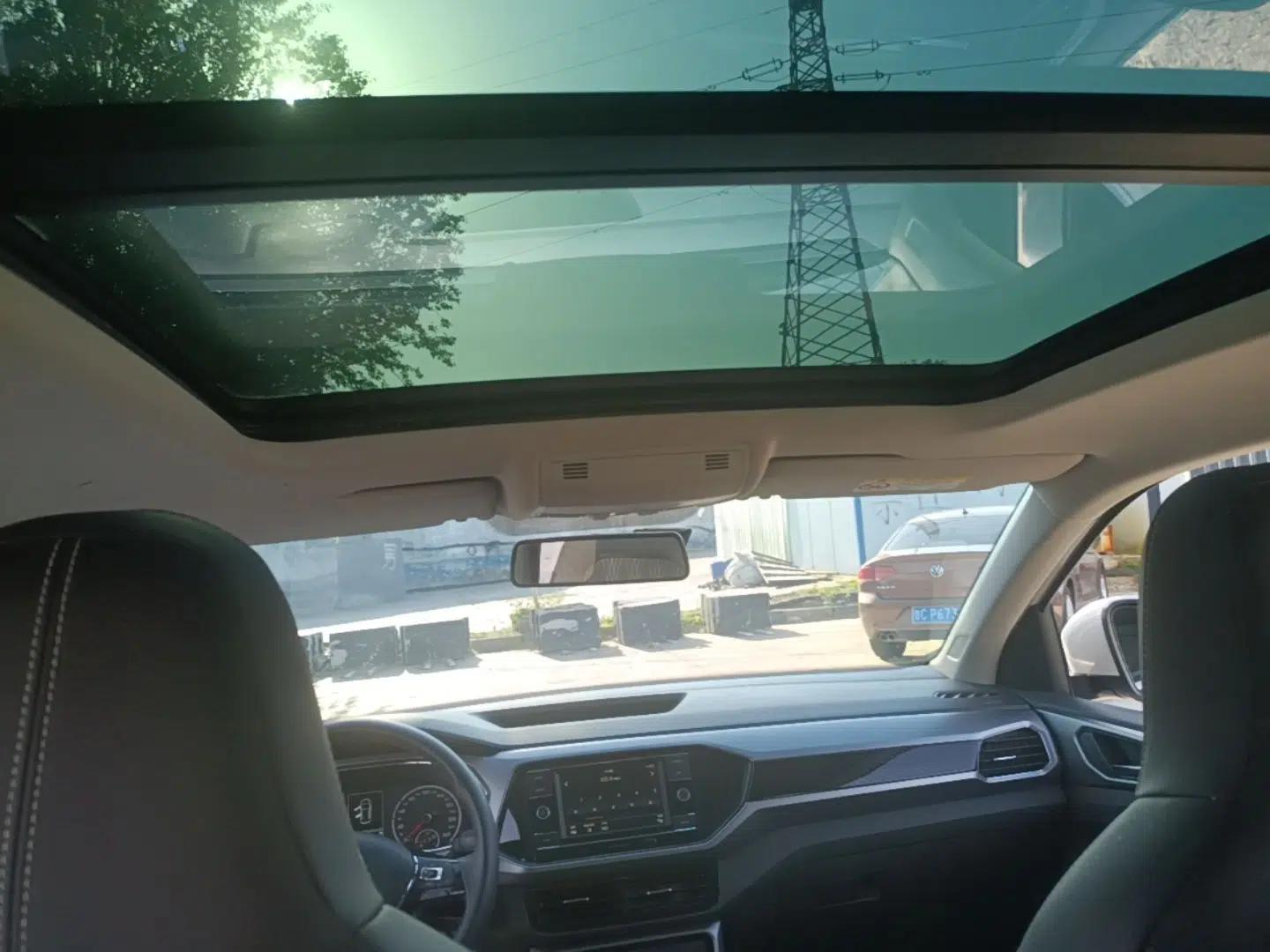 Volkswagen T-Cross 2019 1.5L Automatic Comfort Edition — миниатюра 21