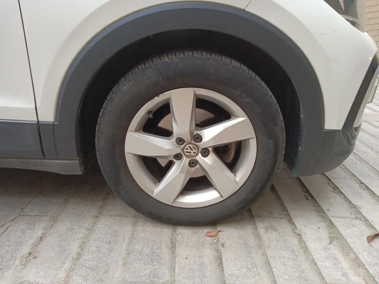 Volkswagen T-Cross 2019 1.5L Automatic Fashion Edition — миниатюра 8