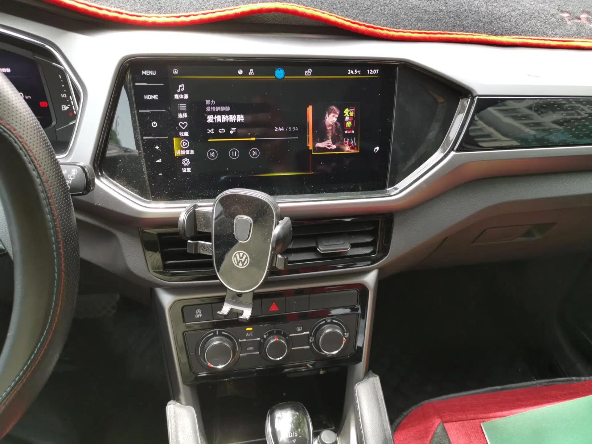 Volkswagen T-Cross 2023 300TSI DSG Comfort Edition — миниатюра 14