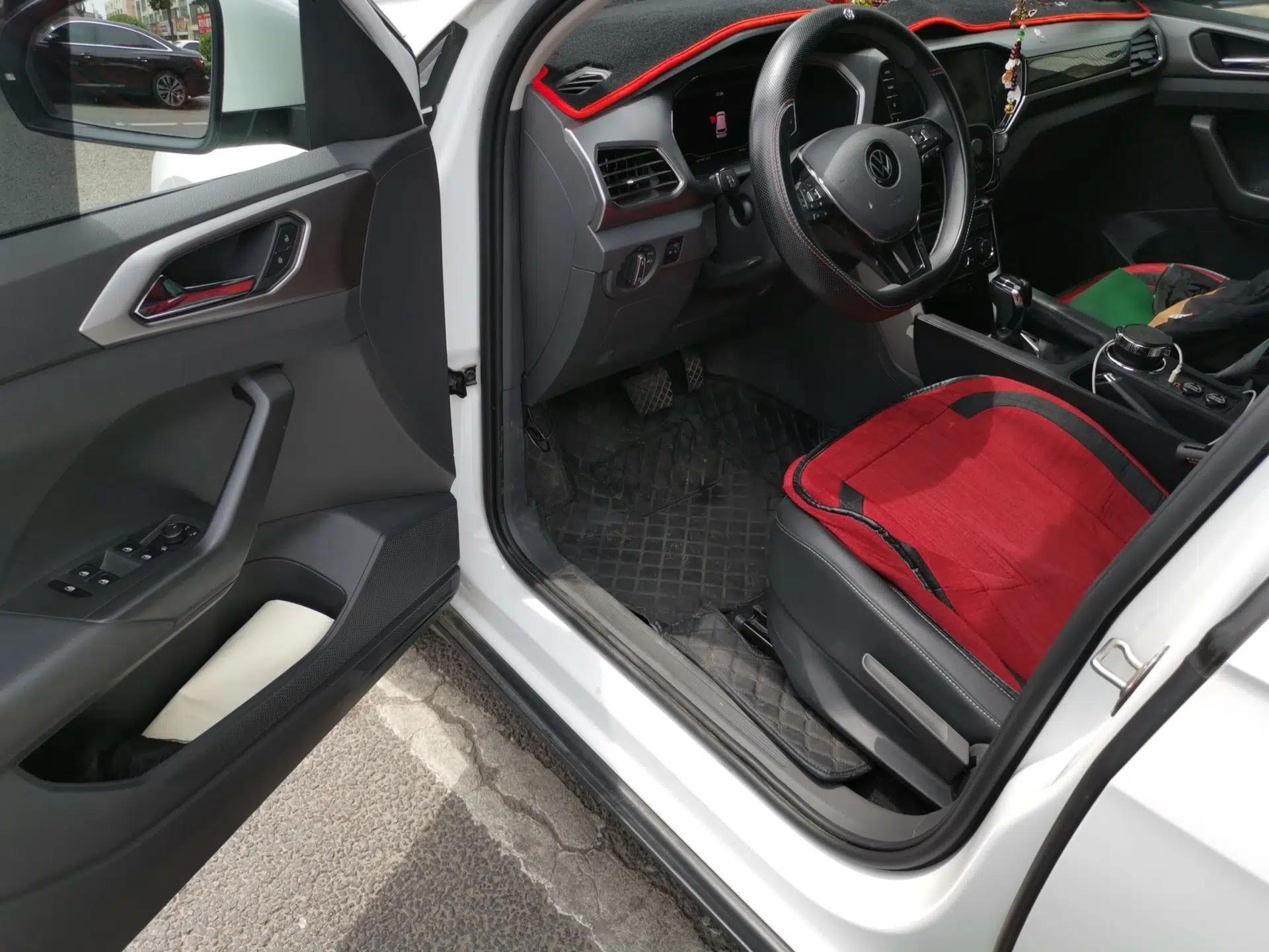 Volkswagen T-Cross 2023 300TSI DSG Comfort Edition — миниатюра 17